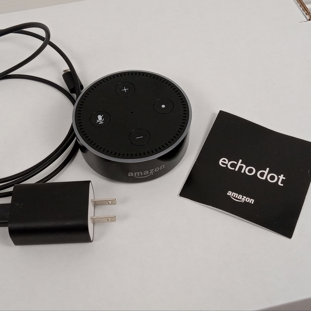 Amazon Echo Dot in Black with Charger